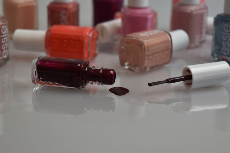 Hoe verwijder je nagellak uit kleding?