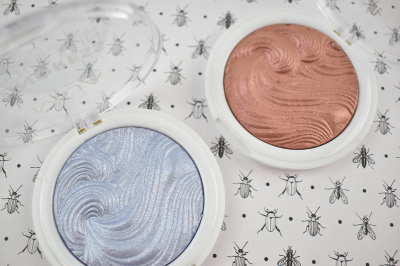 Hoe breng je highlighter aan?