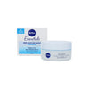 Nivea Essentials 24H Moisture Boost Dagcrème (SPF 15)